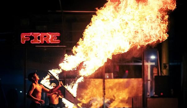 Премиум экскурсия на Самет Фаер-шоу (Fire Show)